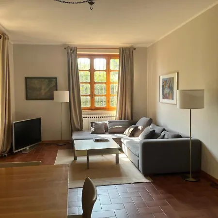 Villa Am See In Bella Italia