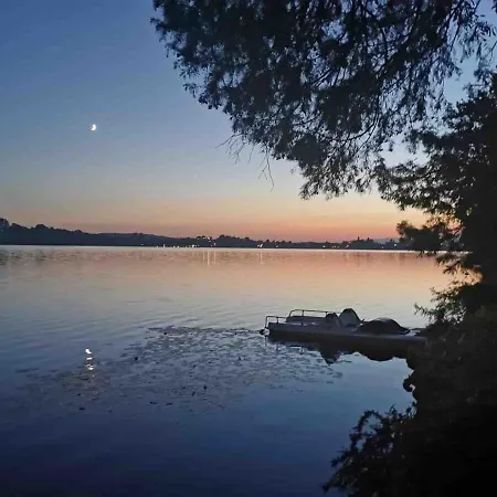 Villa Am See In Bella Italia Travedona