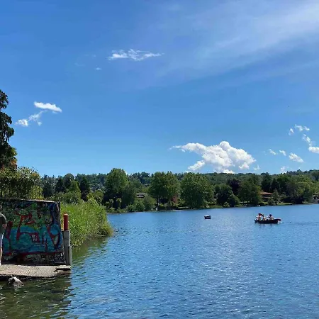 Villa Am See In Bella Italia Travedona