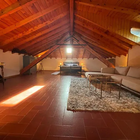 Villa Am See In Bella Italia * Travedona