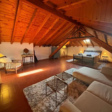 Villa Villa Am See In Bella Italia Travedona